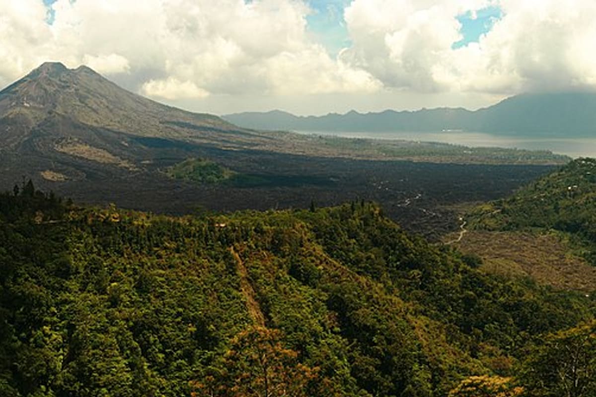 Indonesia Itinerary: How to Spend 1 to 2 Weeks (2026)