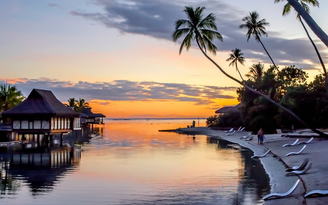 Maldives Honeymoon Guide: Resorts, Costs & When to Go