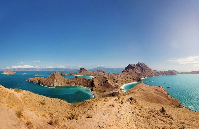 Best Time to Visit Indonesia: Month-by-Month Weather & Crowds