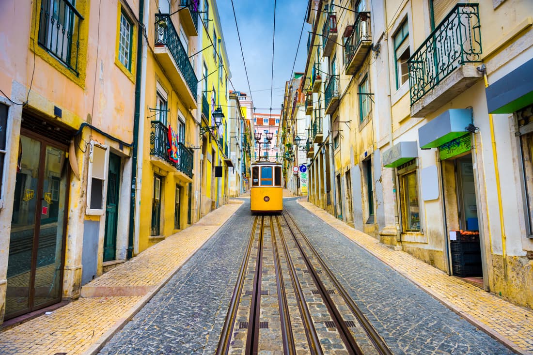 Portugal in 7 Days: Lisbon, Porto & the Algarve