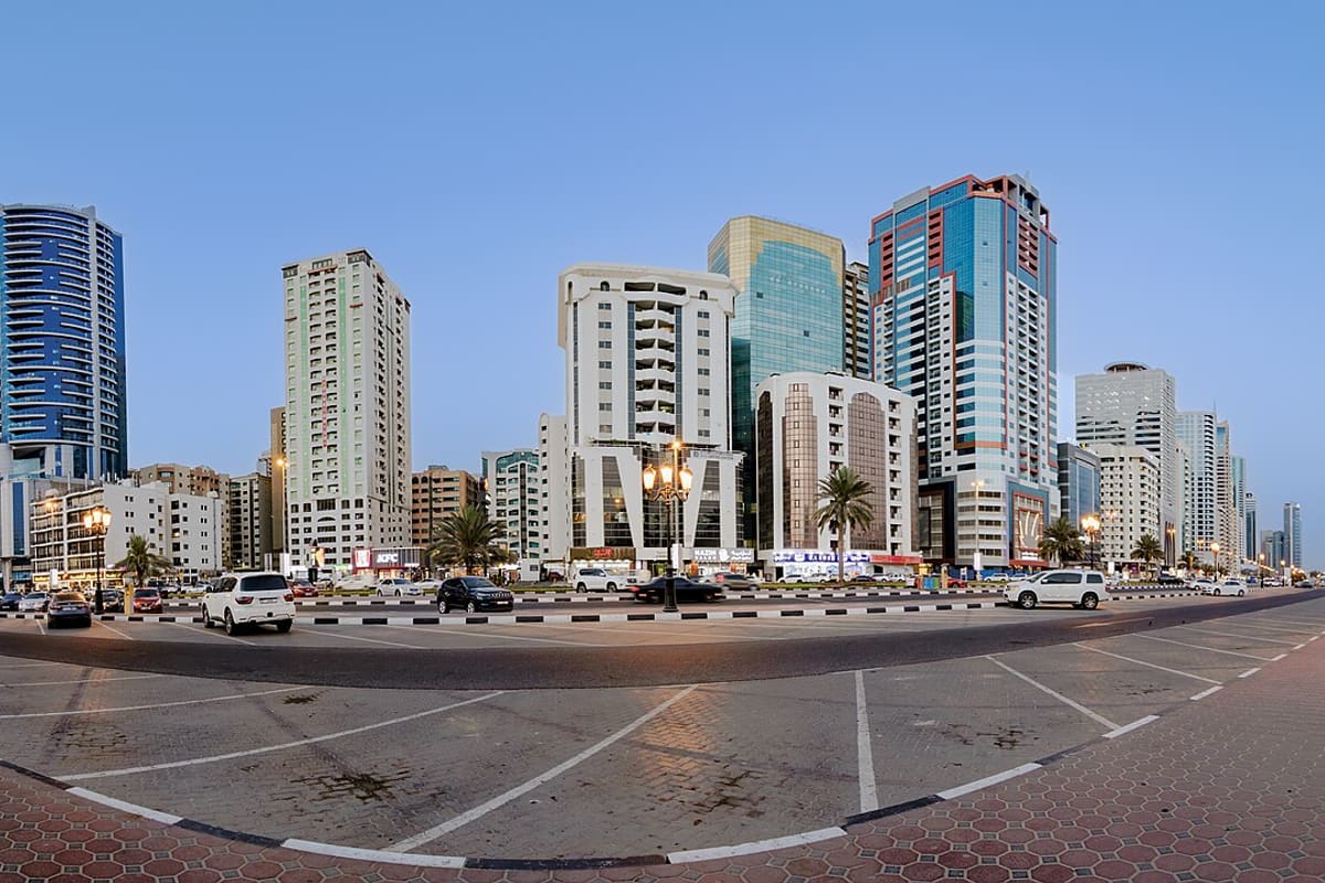 United Arab Emirates Packing List: What to Pack & What to Leave