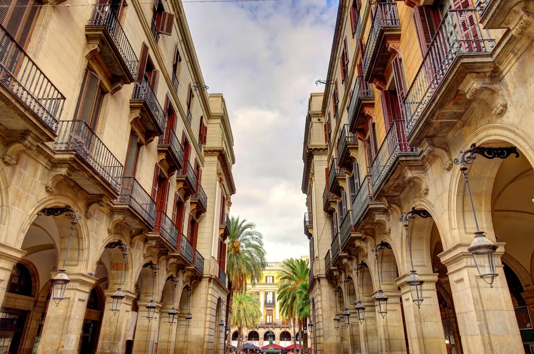 Spain Food Guide: Tapas, Paella & Where to Eat