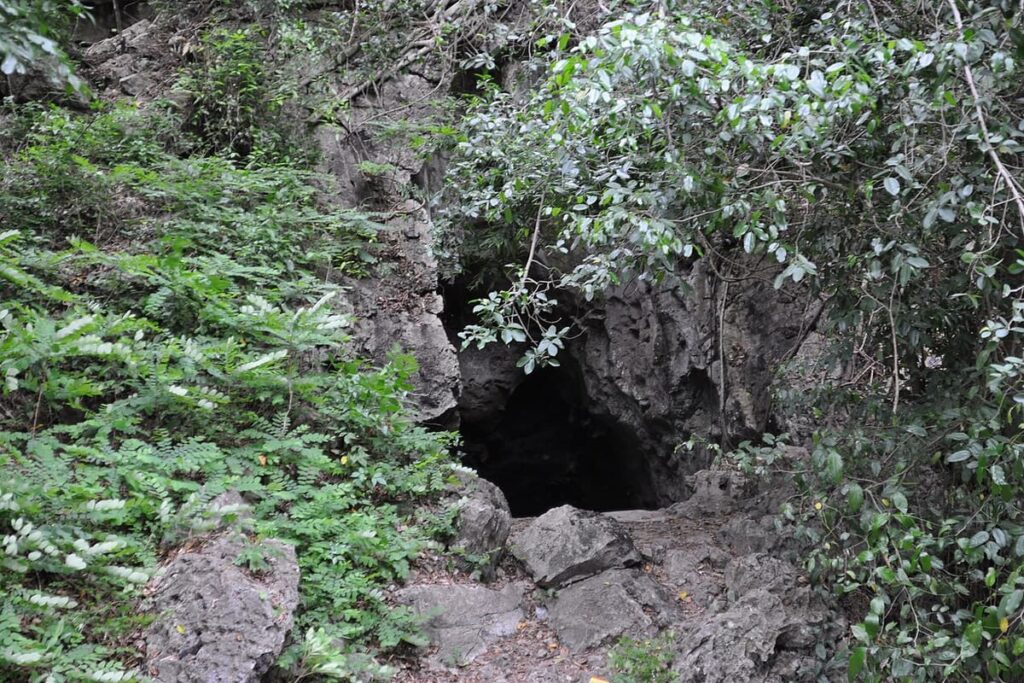 Phaya Nakarat Cave