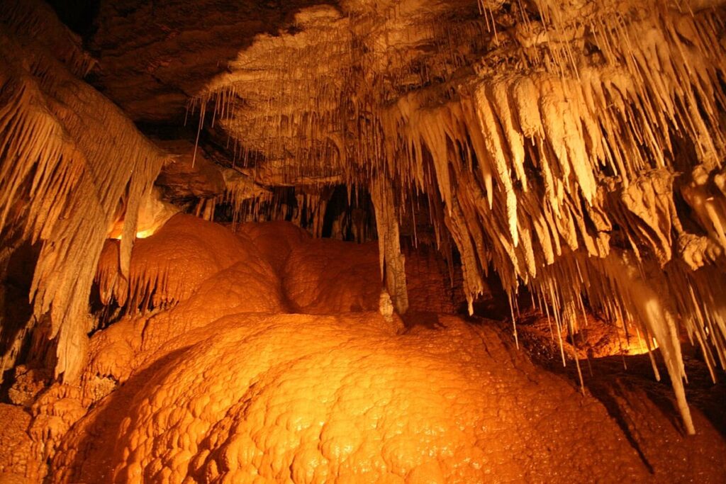 Marakoopa Cave