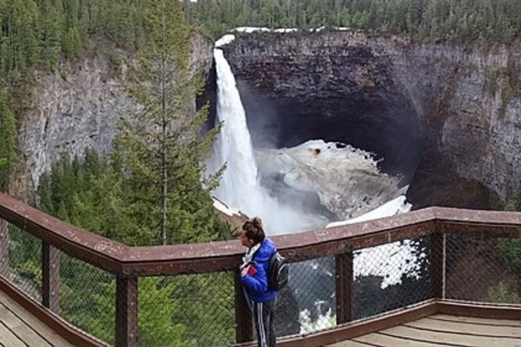 Helmcken Falls