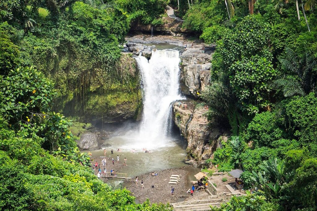 Tegenungan Falls
